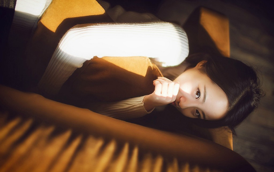 没有一宗友情是地久天长的。人们在你的生活里来去如流，有时，友情的过程是短暂的，有限的。